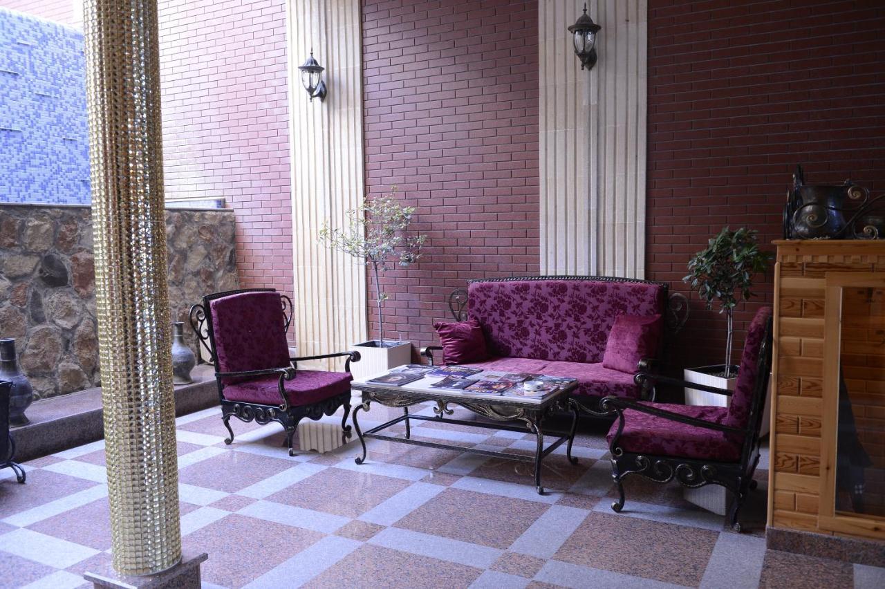 East Legend Hotel Baku Eksteriør billede