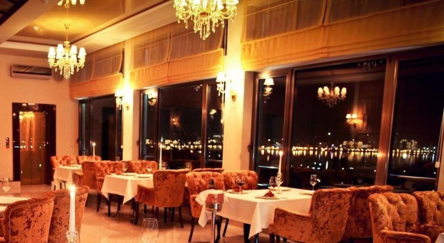 East Legend Hotel Baku Eksteriør billede