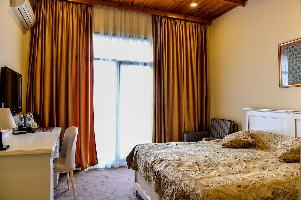 East Legend Hotel Baku Eksteriør billede
