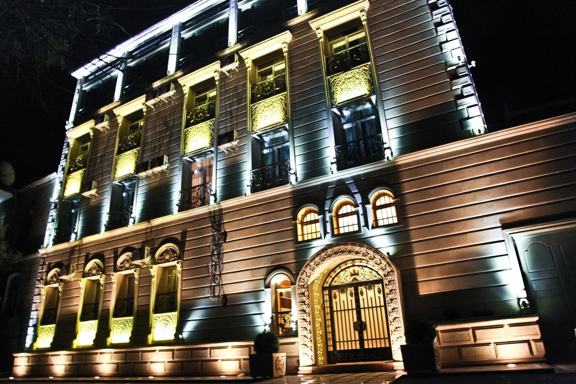 East Legend Hotel Baku Eksteriør billede