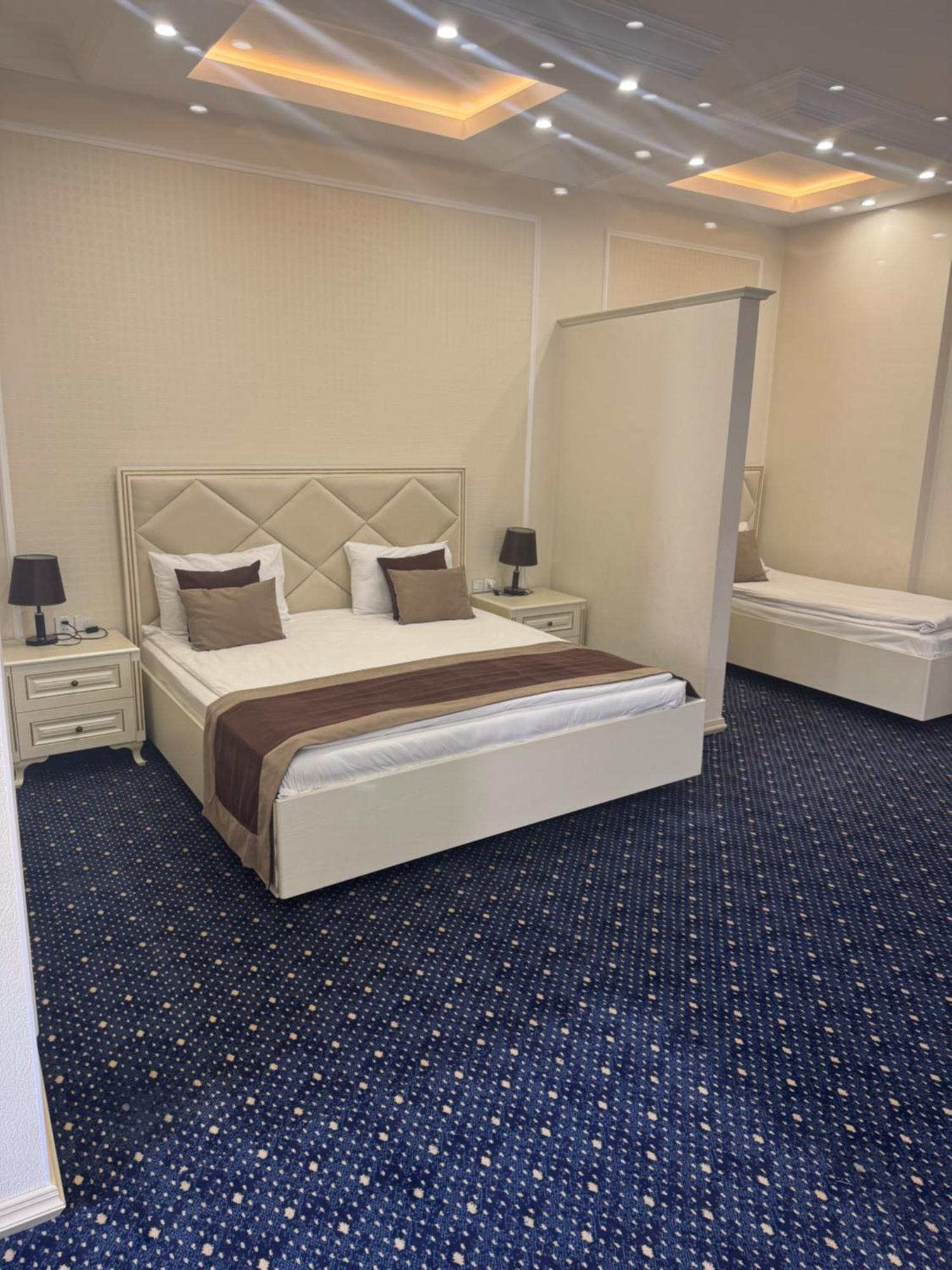 East Legend Hotel Baku Eksteriør billede