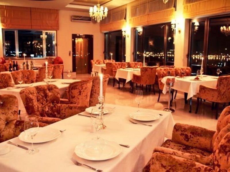 East Legend Hotel Baku Eksteriør billede