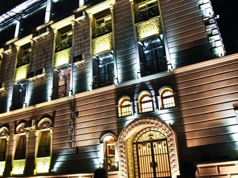 East Legend Hotel Baku Eksteriør billede